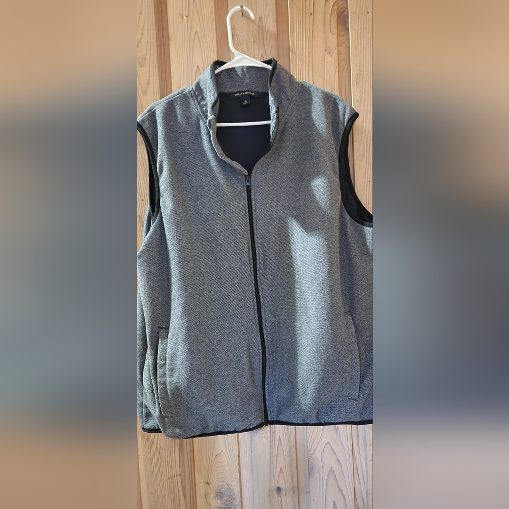 Men's Gray Vest